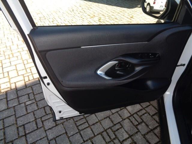 Toyota Yaris Cross 1.5 Hybrid 5p. E-CVT Business NAVIGAZIONE NO VINCOLO DI FINANZIAMENTO