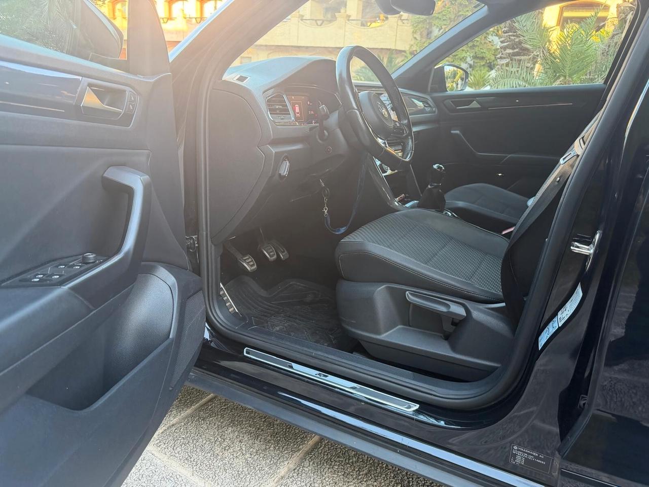 Volkswagen T-Roc 1.6 TDI SCR Advanced BlueMotion Technology