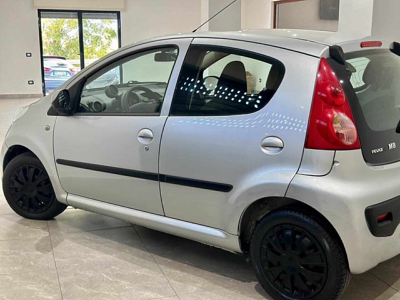 Peugeot 107 1.0 68CV 5p. Plaisir