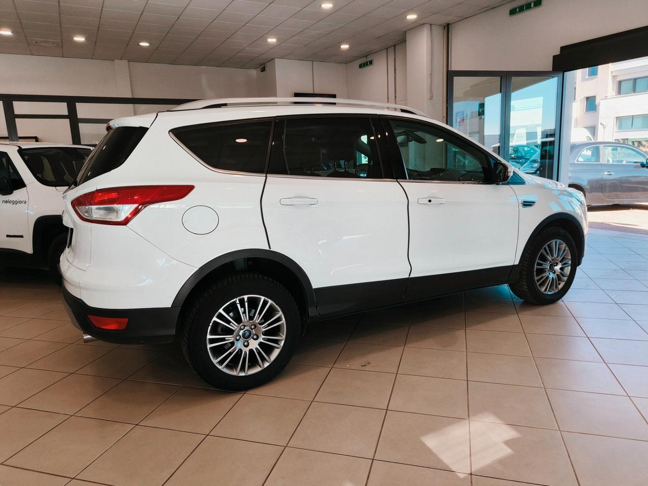 Ford Kuga 2.0 TDCI 140 CV 2WD Titanium -Tetto Apribile-