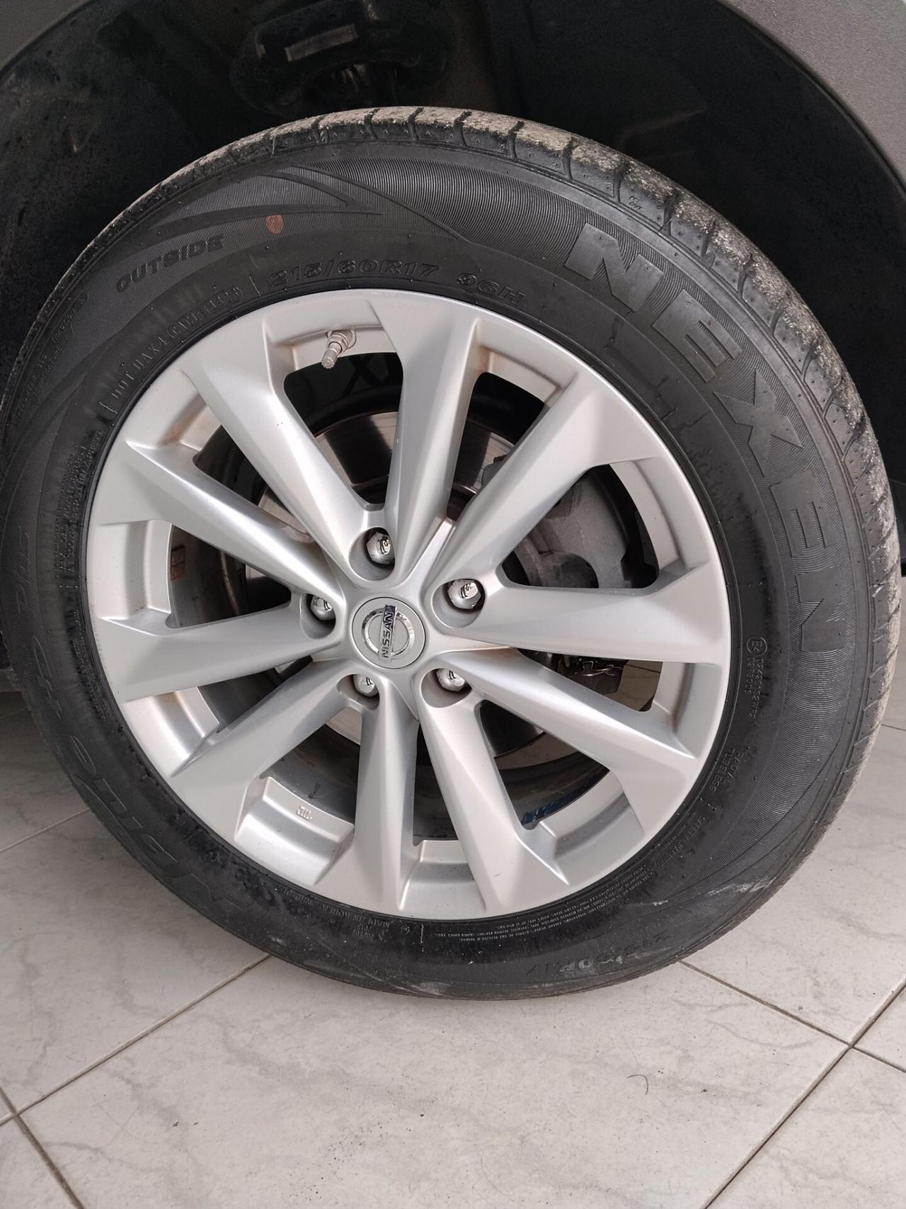 Nissan Qashqai 1.5 diesel 2014 CON GARANZIA