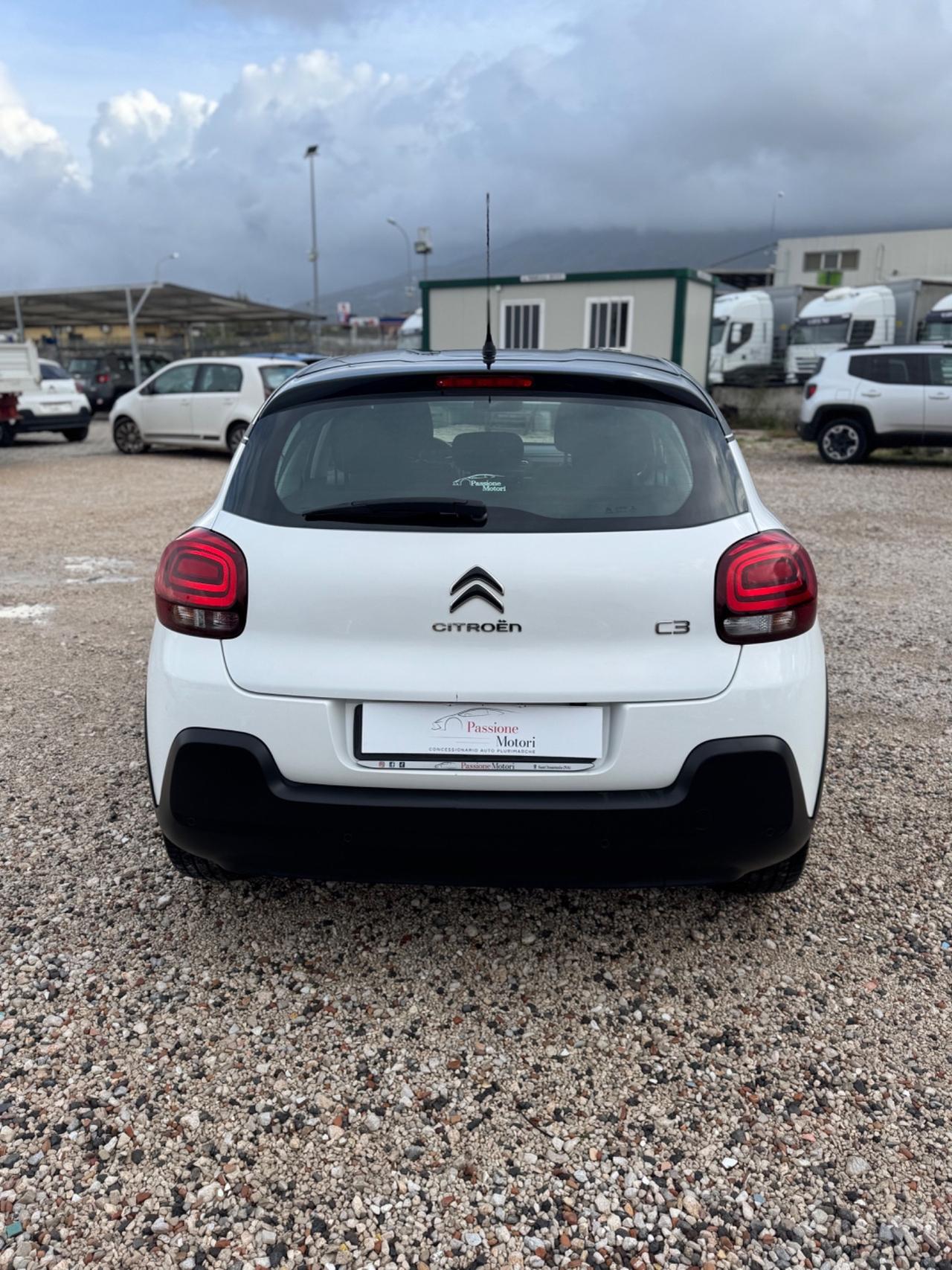 Citroen C3 PureTech 82 Shine bicolor