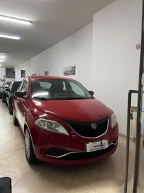 Lancia Ypsilon 1.3 MJT 16V 95 CV 5 porte