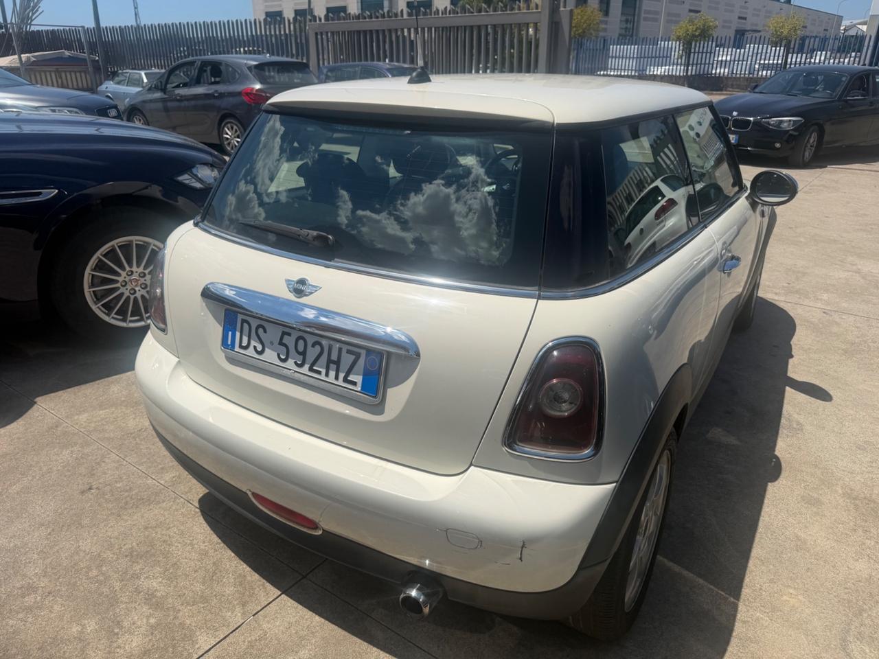 Mini 1.4 16V One Chili