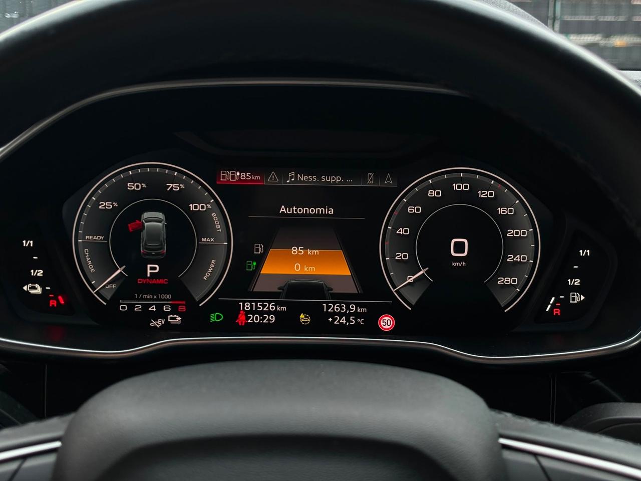 Audi Q3 45 TFSI e S tronic Business