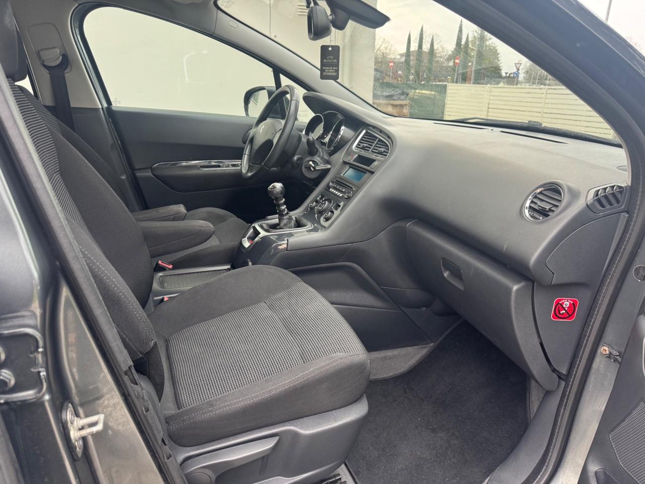 Peugeot 5008 2.0 HDi 150CV Business