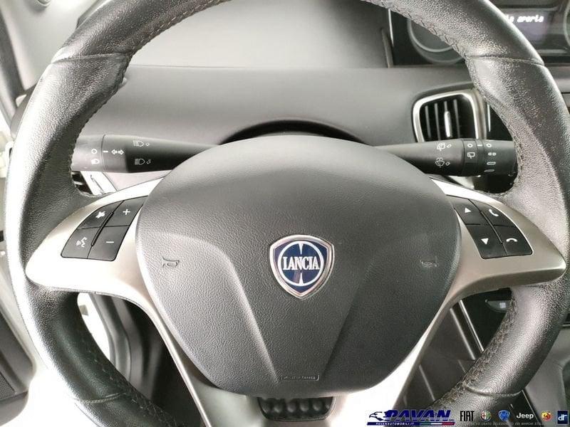 Lancia Ypsilon 1.0 FireFly 5 porte S&S Hybrid Ecochic Gold