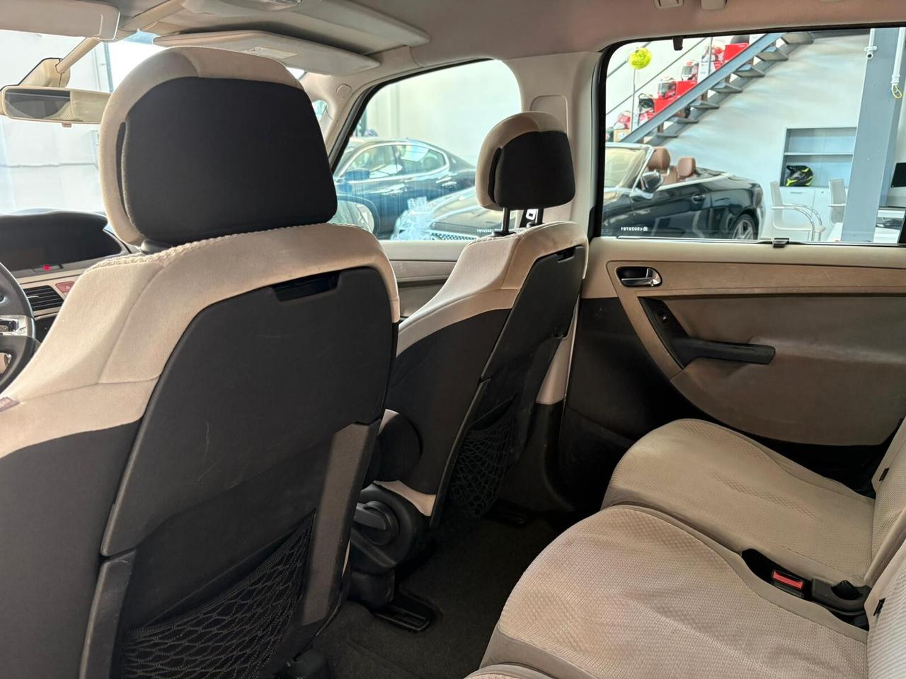 Citroen C4 Grand Picasso 1.6 HDi 110 FAP Elegance 7 POSTI