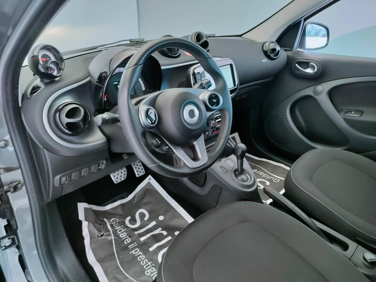 SMART Forfour II 2015 - Forfour 1.0 Passion 71cv twinamic my18
