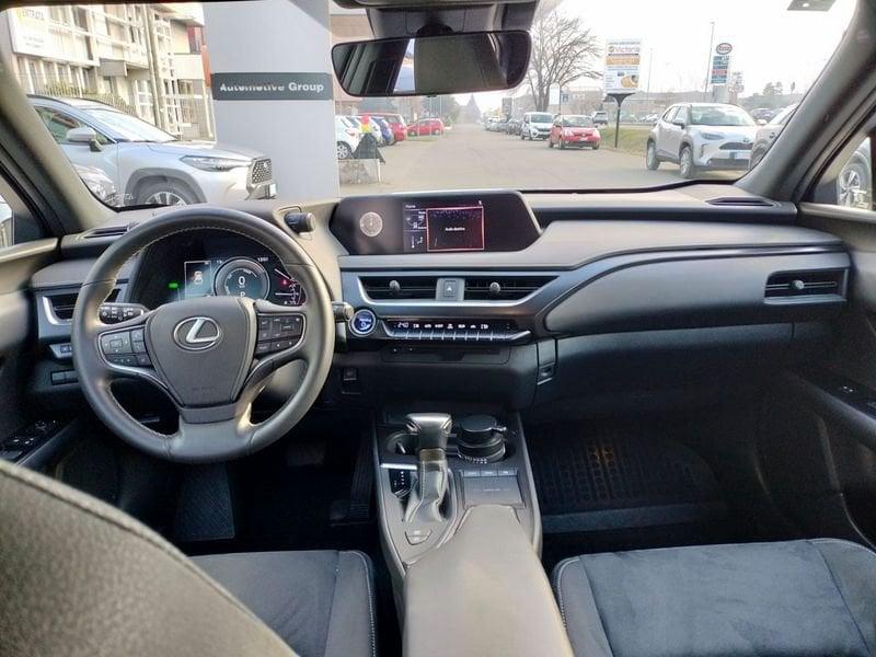 Lexus UX Hybrid 4WD Premium