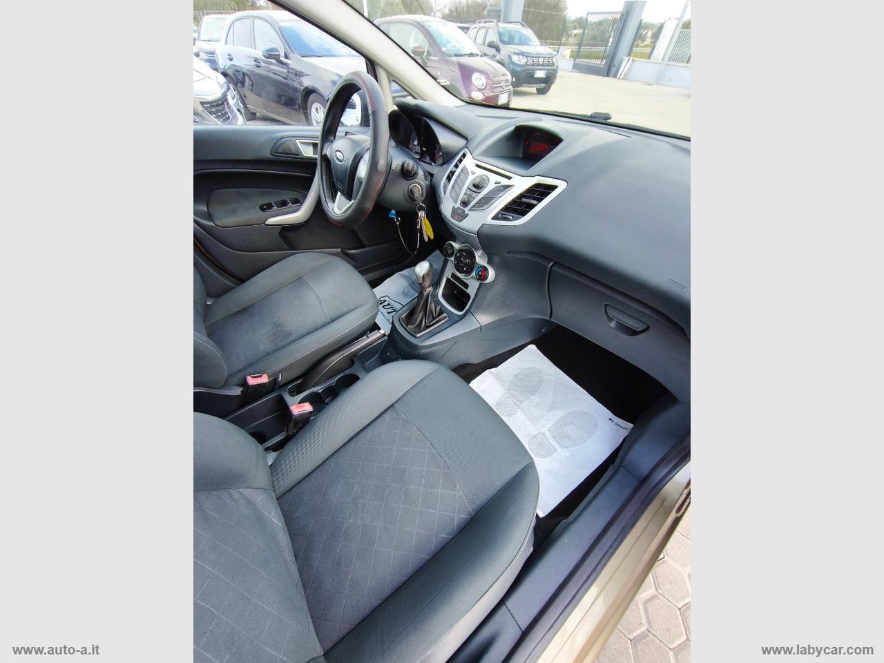 FORD Fiesta 1.4 TDCi 70 CV 5p. Titanium