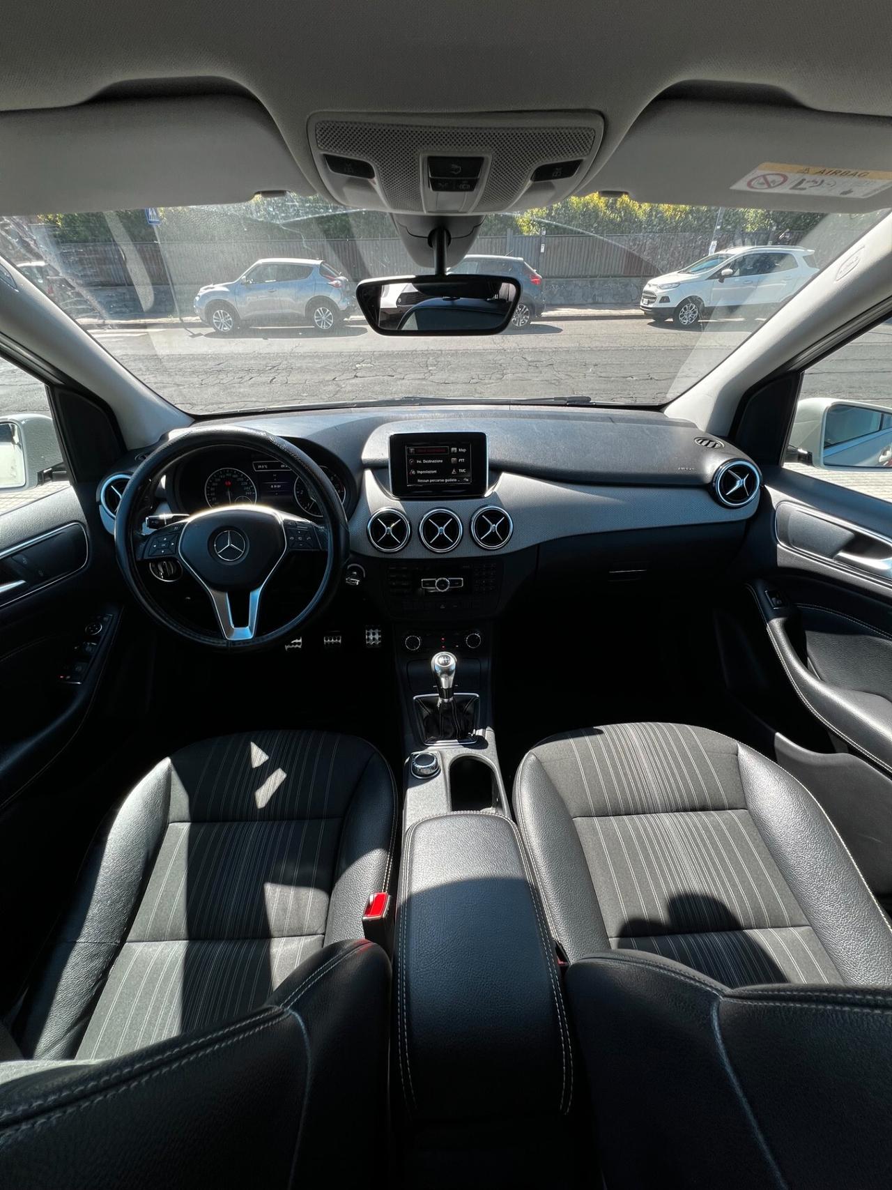 Mercedes-benz B 200 CDI Premium