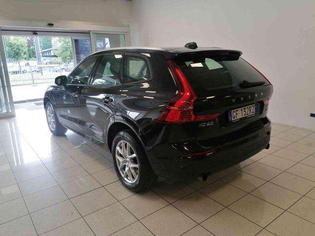 VOLVO XC60 B4 (d) AWD Geartronic Business