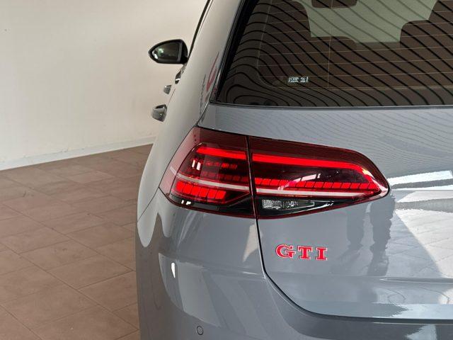 VOLKSWAGEN Golf GTI 2.0 TSI TCR Akrapovic DSG Service VW