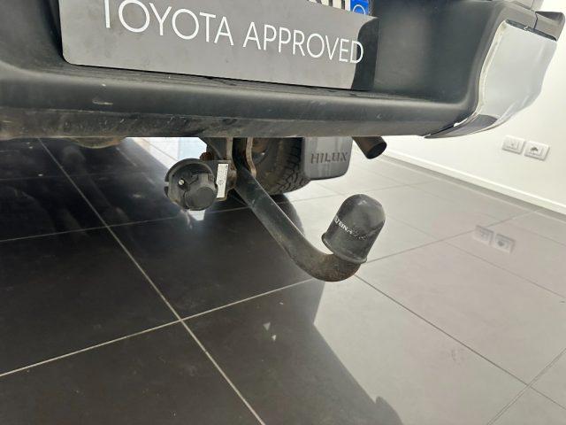 TOYOTA Hilux 2.4 D-4D 4WD 2 porte Extra Cab Lounge