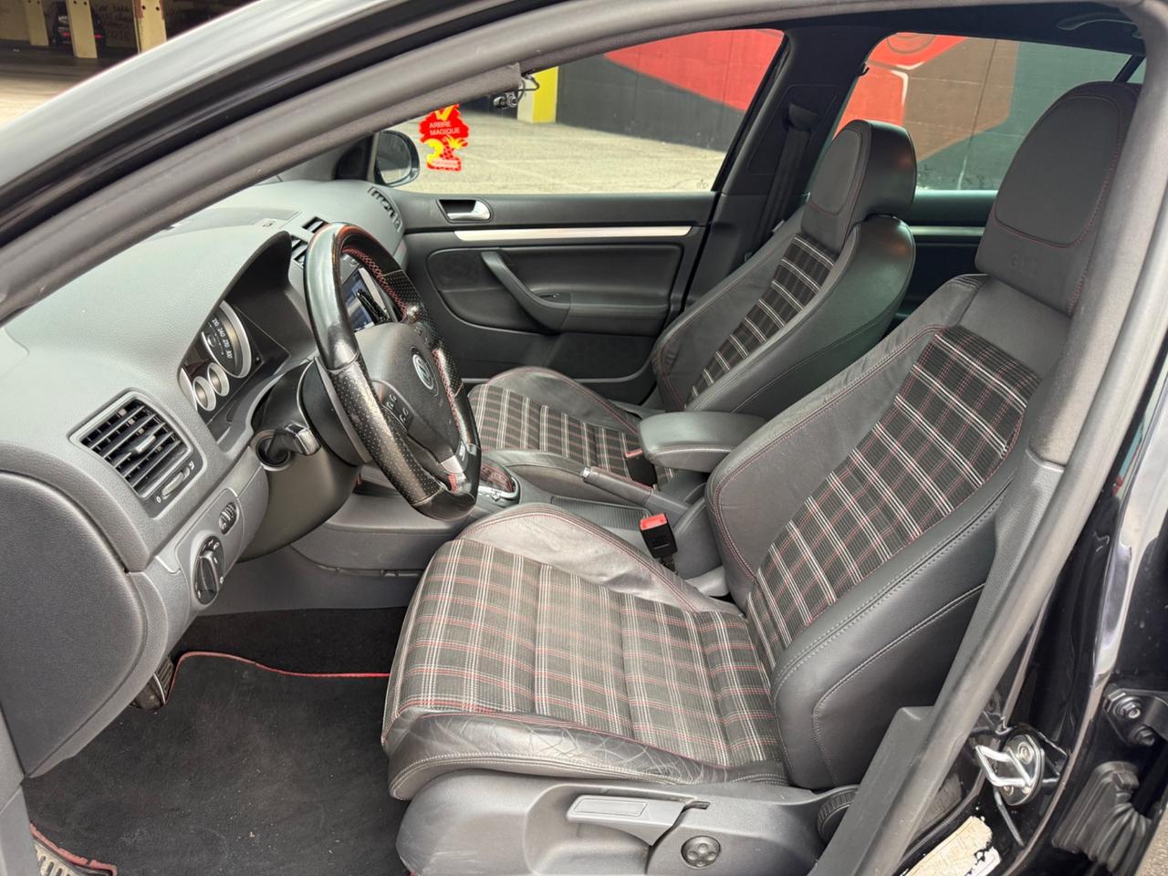 Volkswagen Golf 2.0 16V TFSI 5p. DSG GTI Edition 30