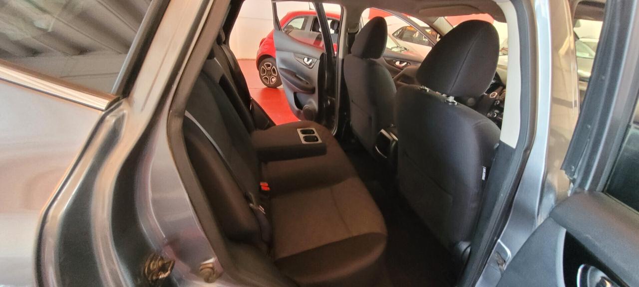 Nissan Qashqai 1.5 dCi N-Connecta