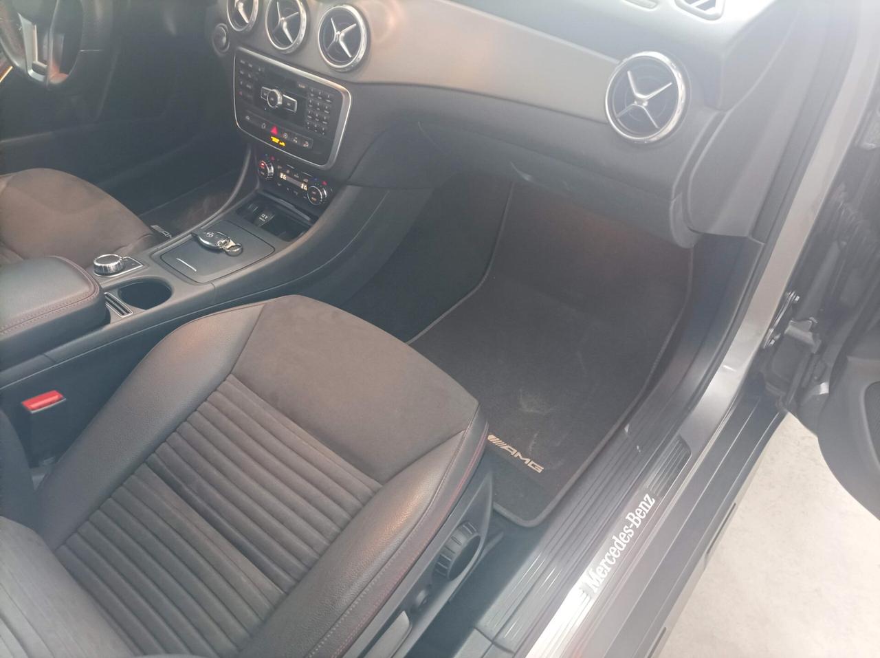 Mercedes-benz GLA 220 CDI Automatic 4Matic Premium 05/2015