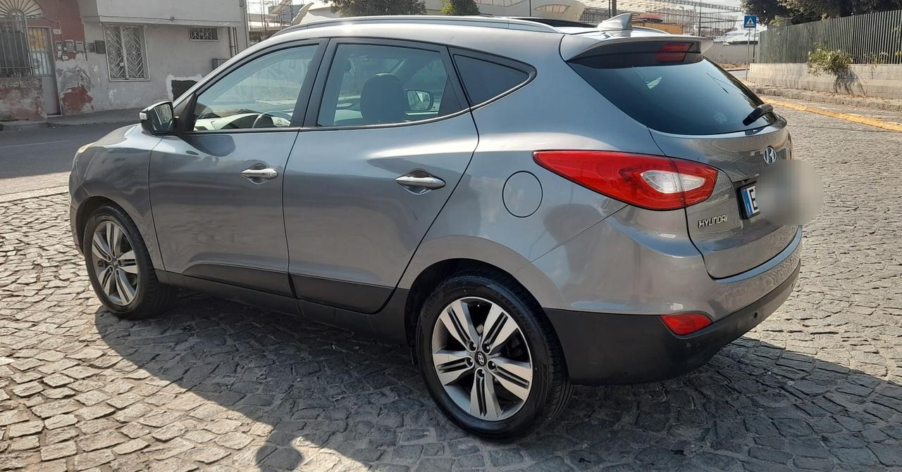 Hyundai iX35 1.7 CRDi 2WD Xpossible Tetto full