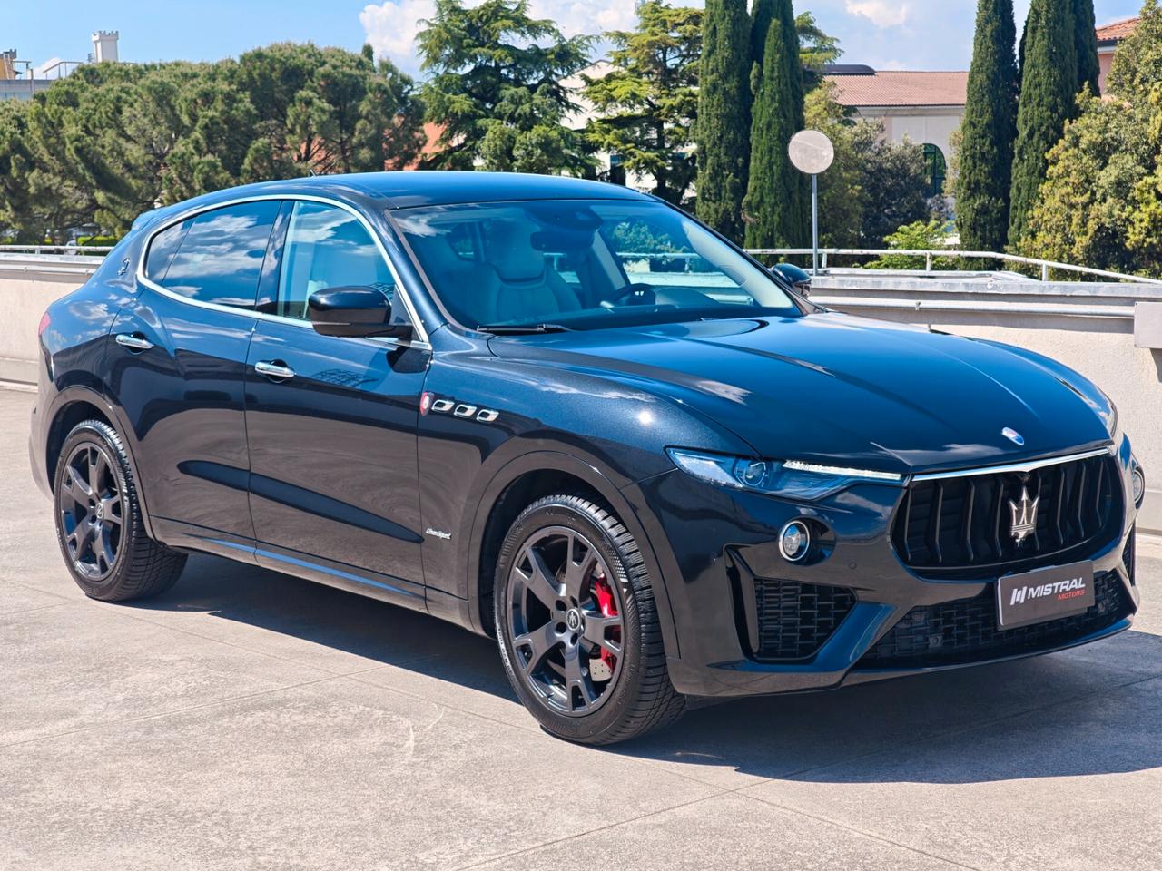 Maserati Levante V6 AWD Gransport