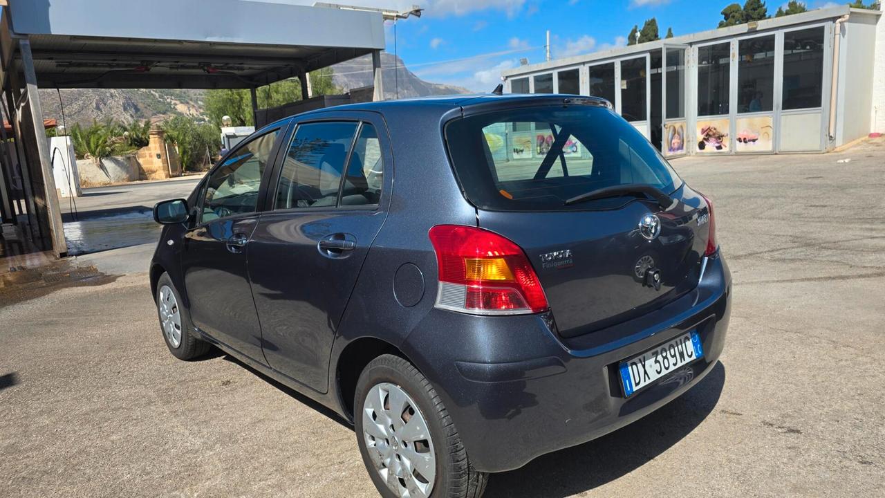 Toyota Yaris 1.3 5 porte