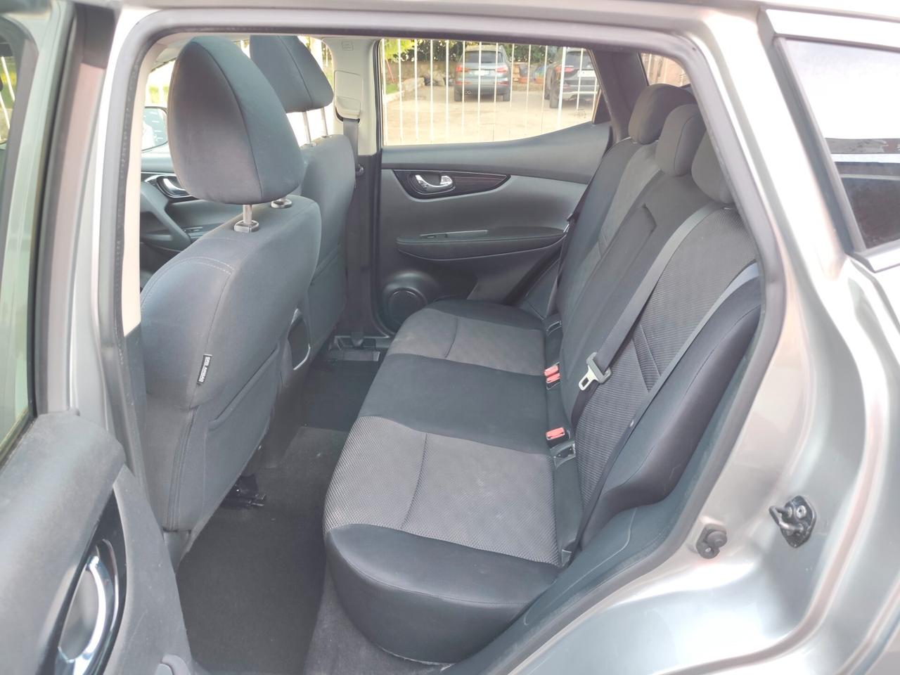 Nissan Qashqai 1.5 dCi 110 CV TETTO PANORAMICO