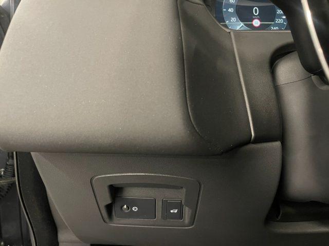 LAND ROVER Range Rover Velar 2.0D I4 204 CV R-Dynamic SE