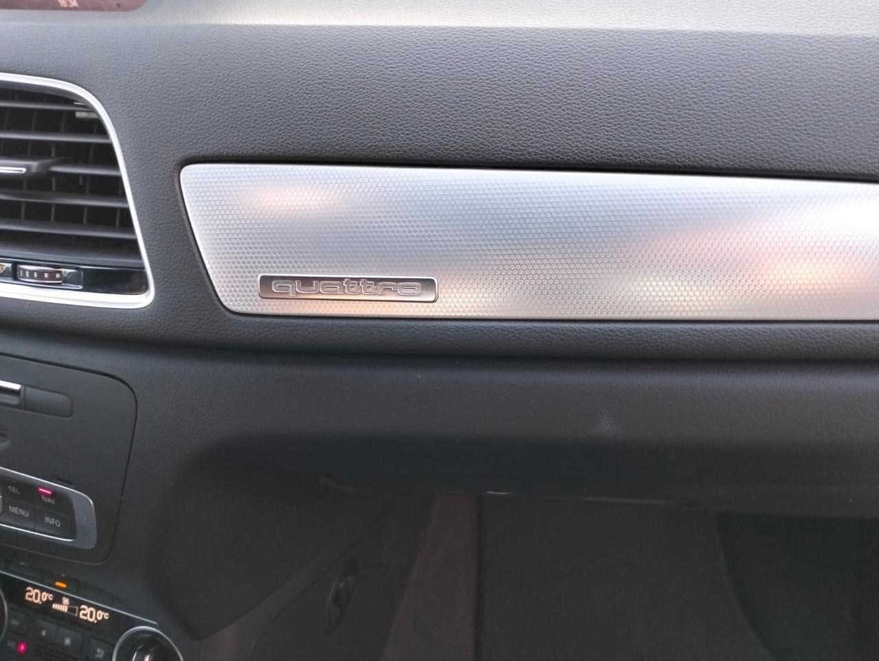 Audi Q3 S - LINE