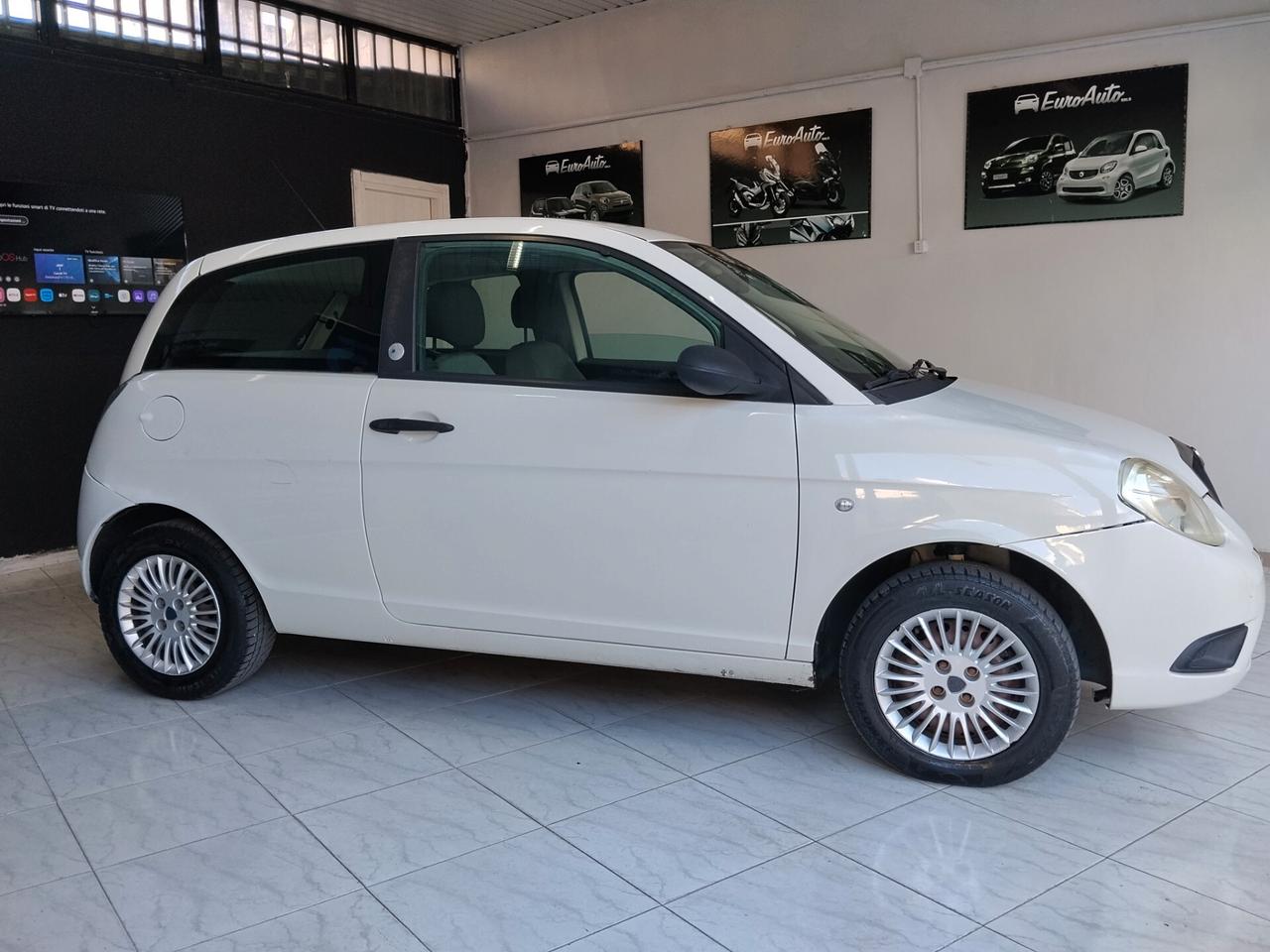 Lancia Ypsilon 1.4 benz/GPL CON GARANZIA