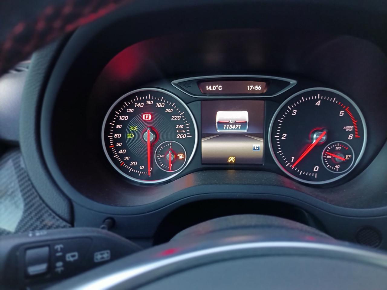 MERCEDES-BENZ B 180 D Sport AMG