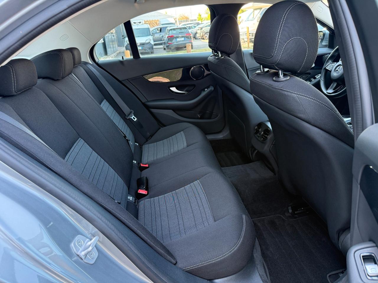 Mercedes-benz C 200 Sport 26000KM!!!