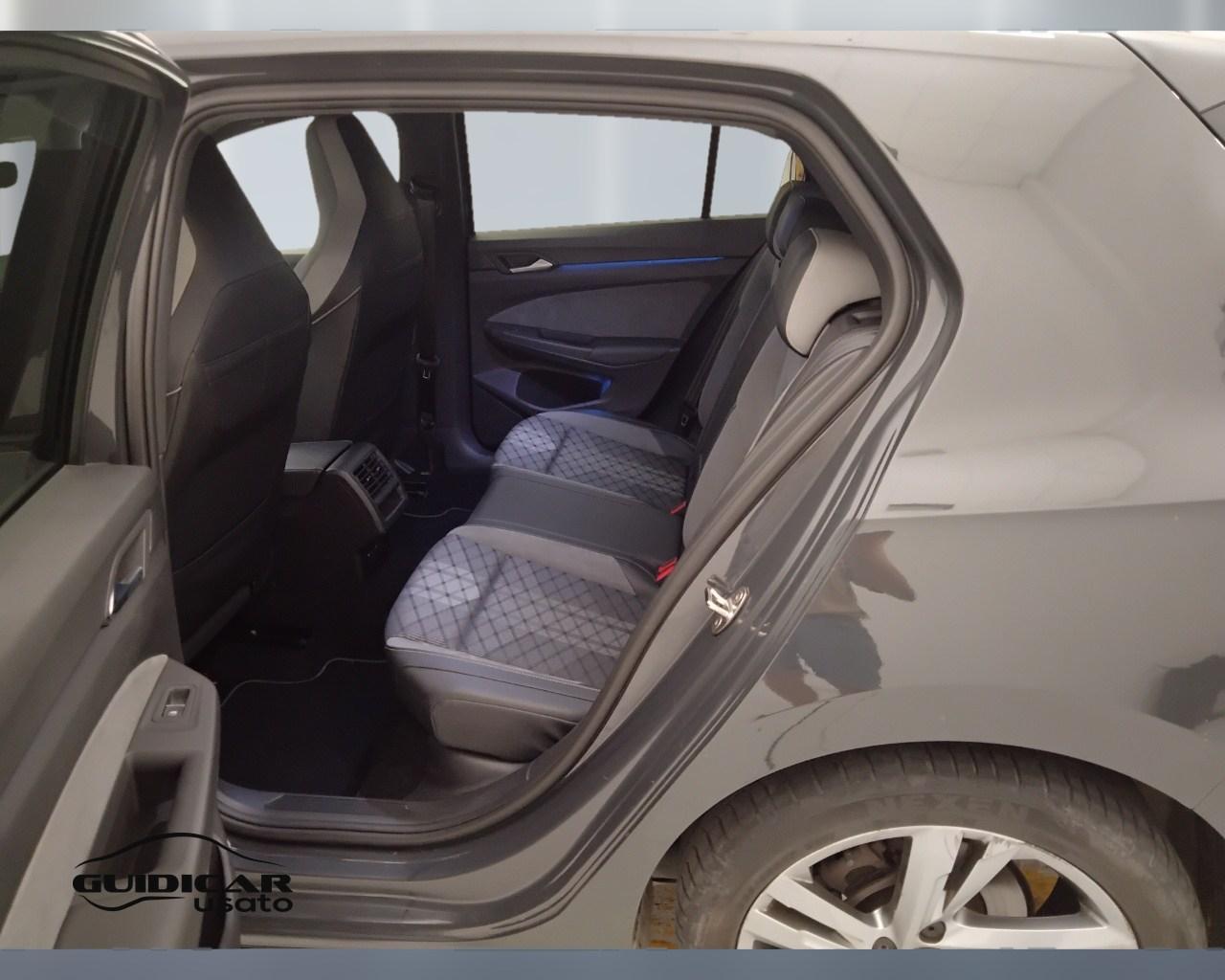 VOLKSWAGEN Golf VIII 2020 - Golf 1.5 tsi evo R-Line 130cv