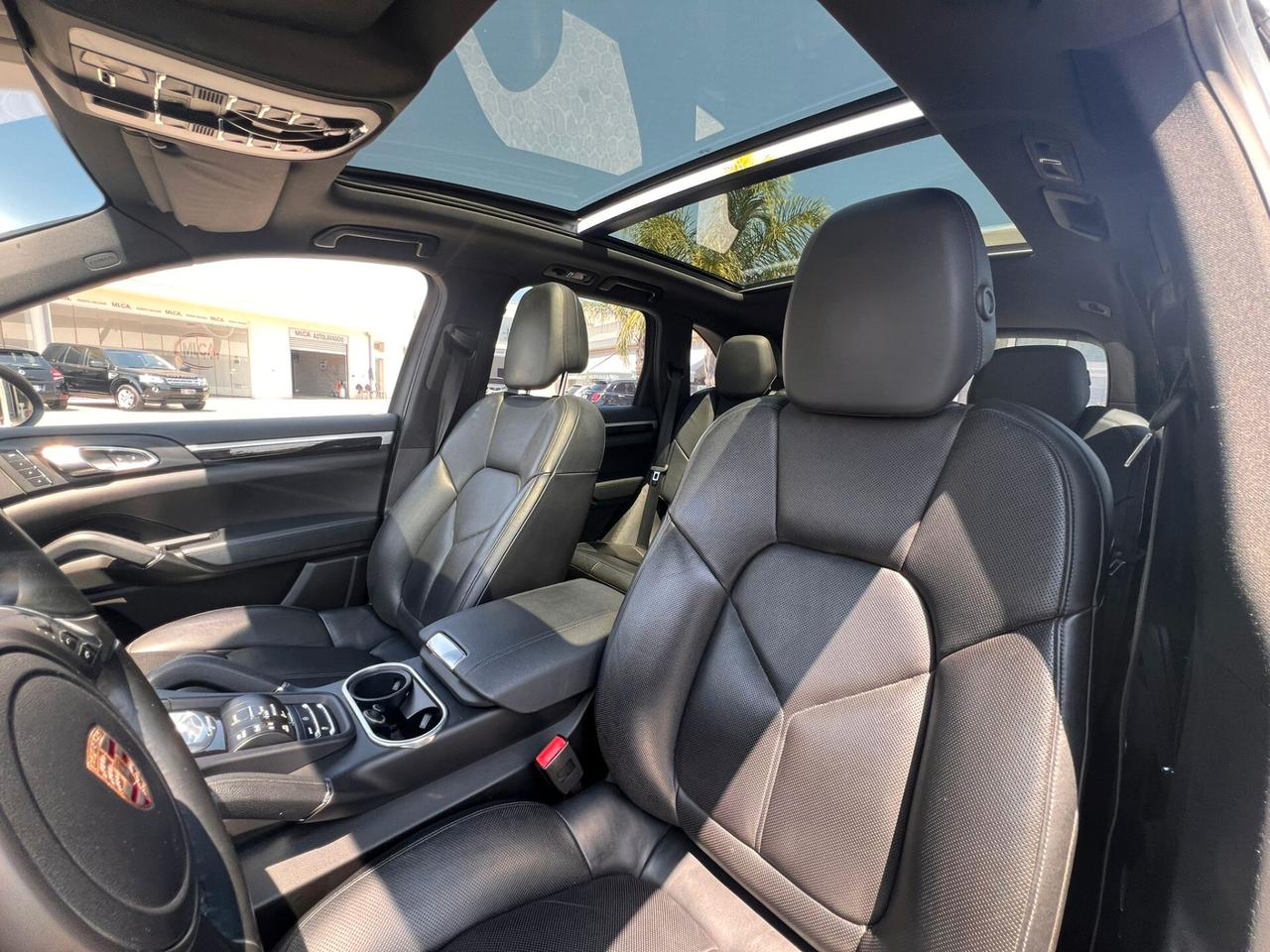 Porsche Cayenne 3.0 Diesel 245CV no superbollo
