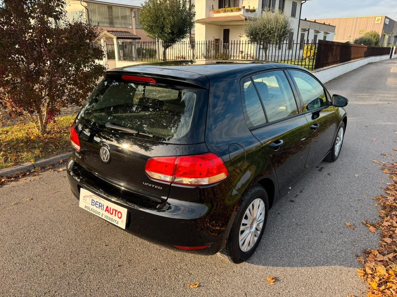 Volkswagen Golf benzina leggermente grandinata
