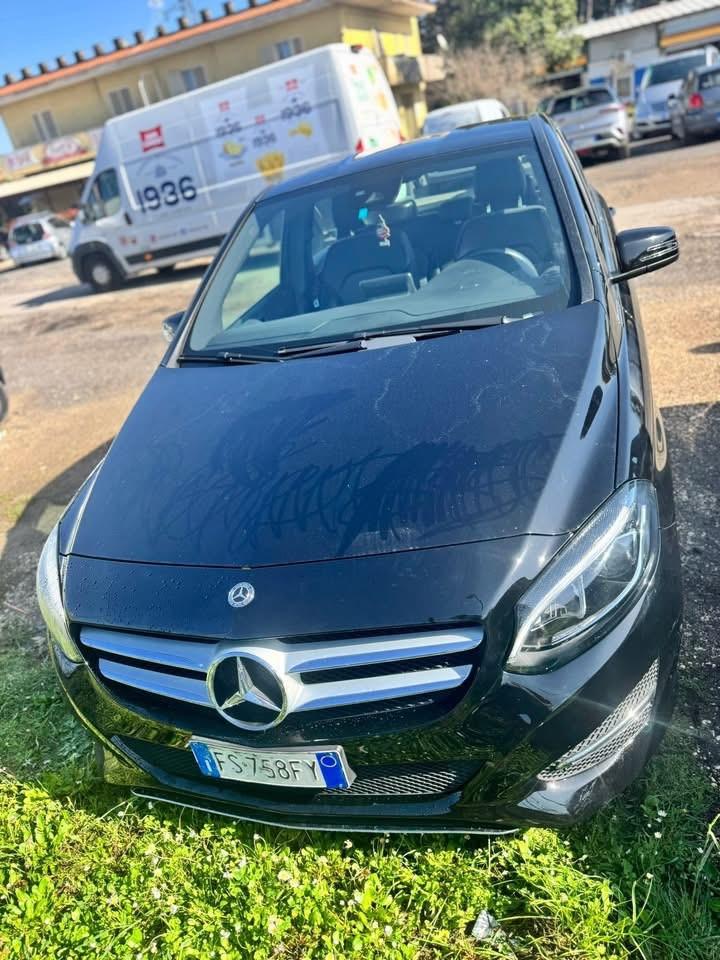 Mercedes-benz B 200