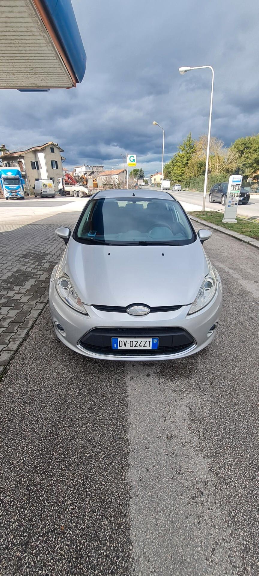 Ford Fiesta Neo patentati