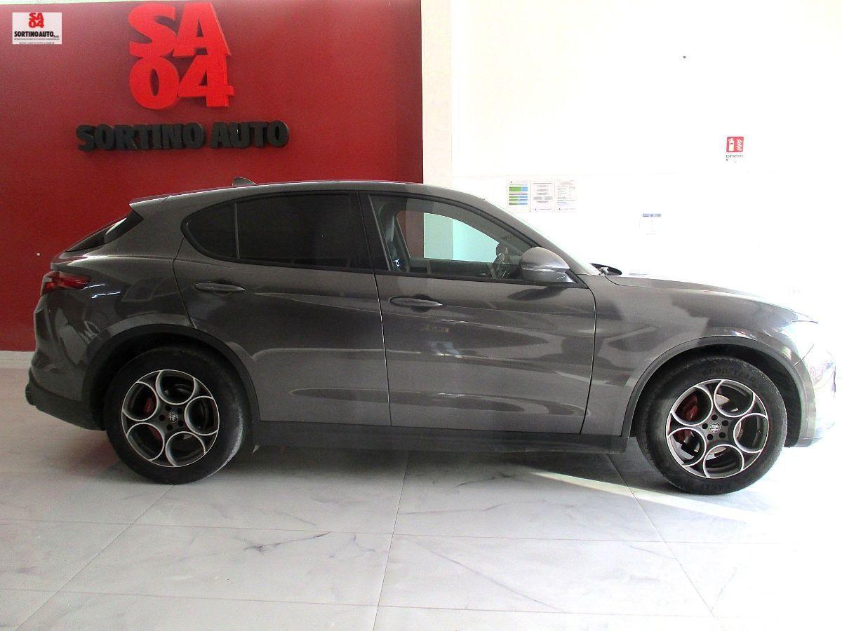 A.R.Stelvio 2.2 T.diesel 190cv AT8 Q4 Exec.-2022
