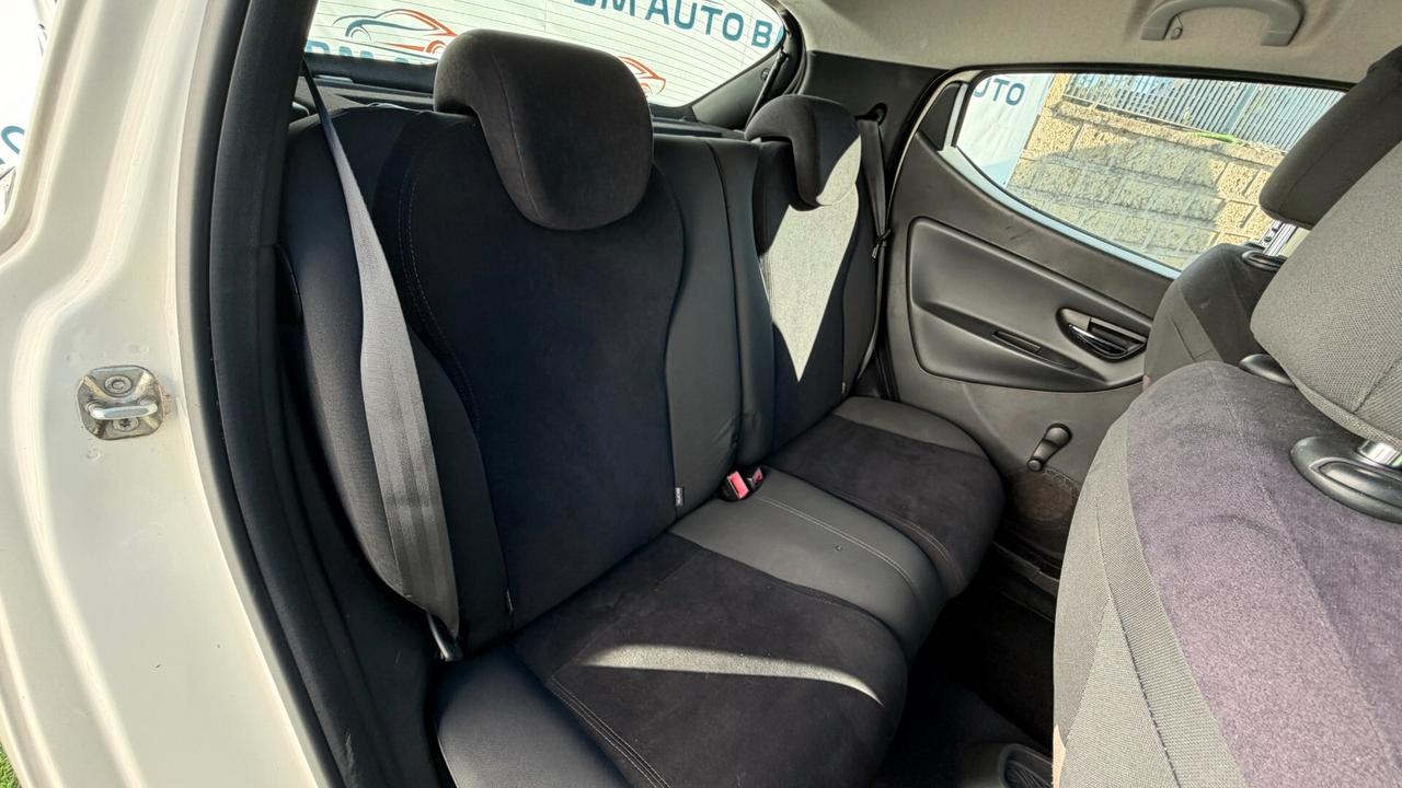 Lancia Ypsilon 1.2 69 CV 5 porte GPL Ecochic Silver KM CERTIFICATI