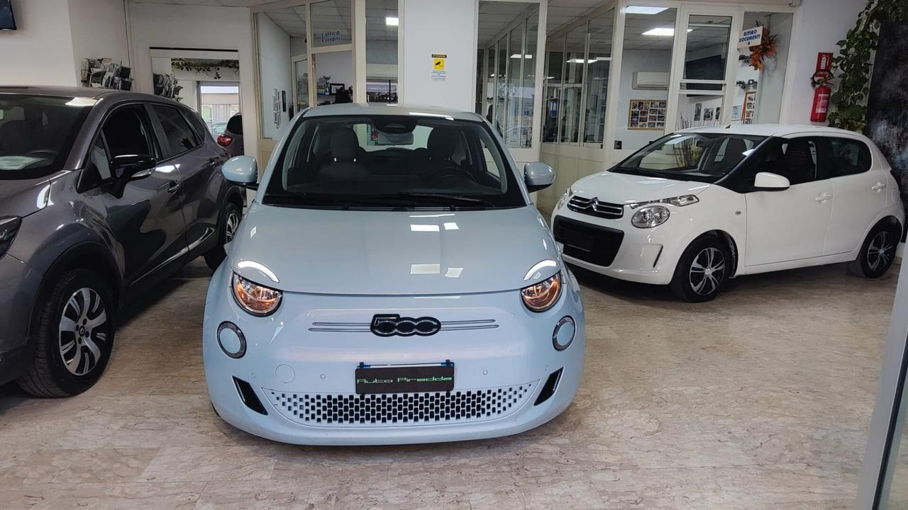 Fiat 500e Berlina 42 kWh