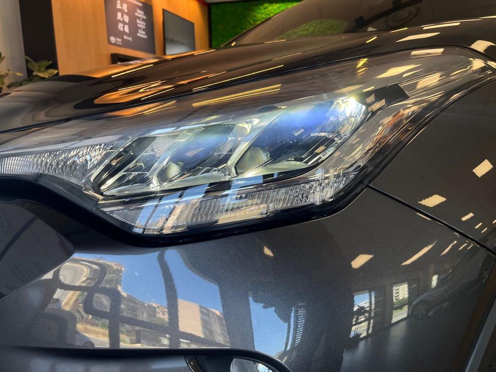 Toyota C-HR 1.8h Active e-cvt