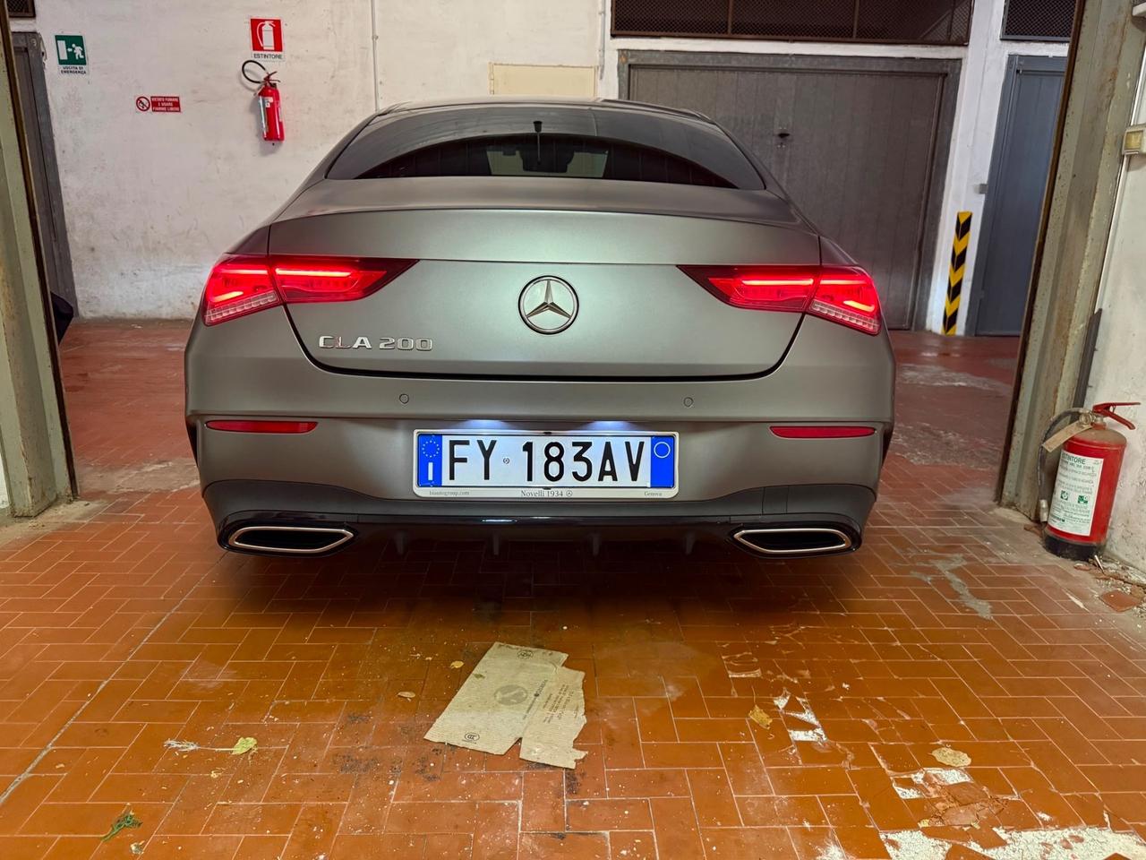 Mercedes-Benz CLA 200 Coupe Premium AMG Night Package Pelle Marrone