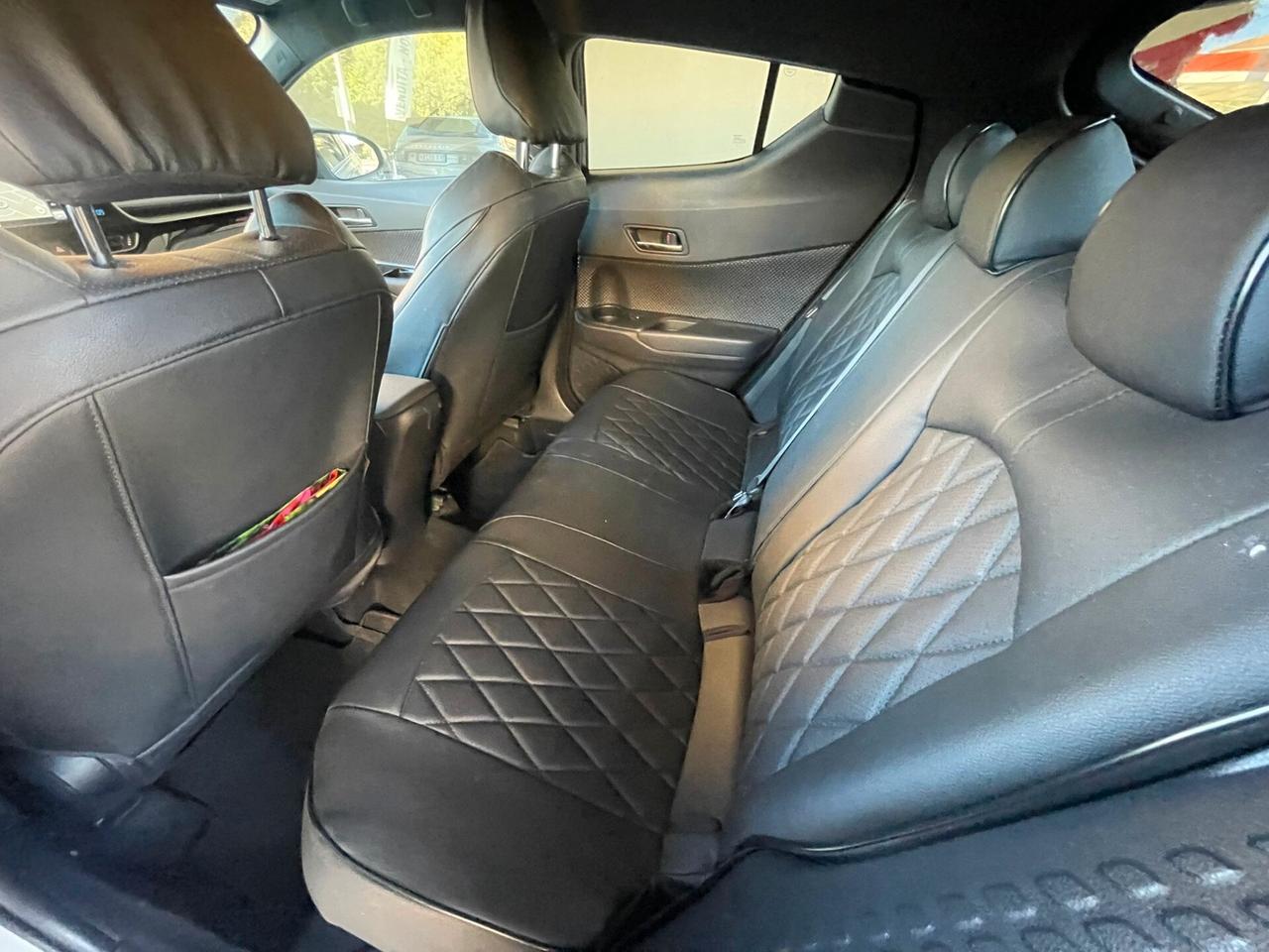 Toyota C-HR 1.8 Hybrid E-CVT Style+