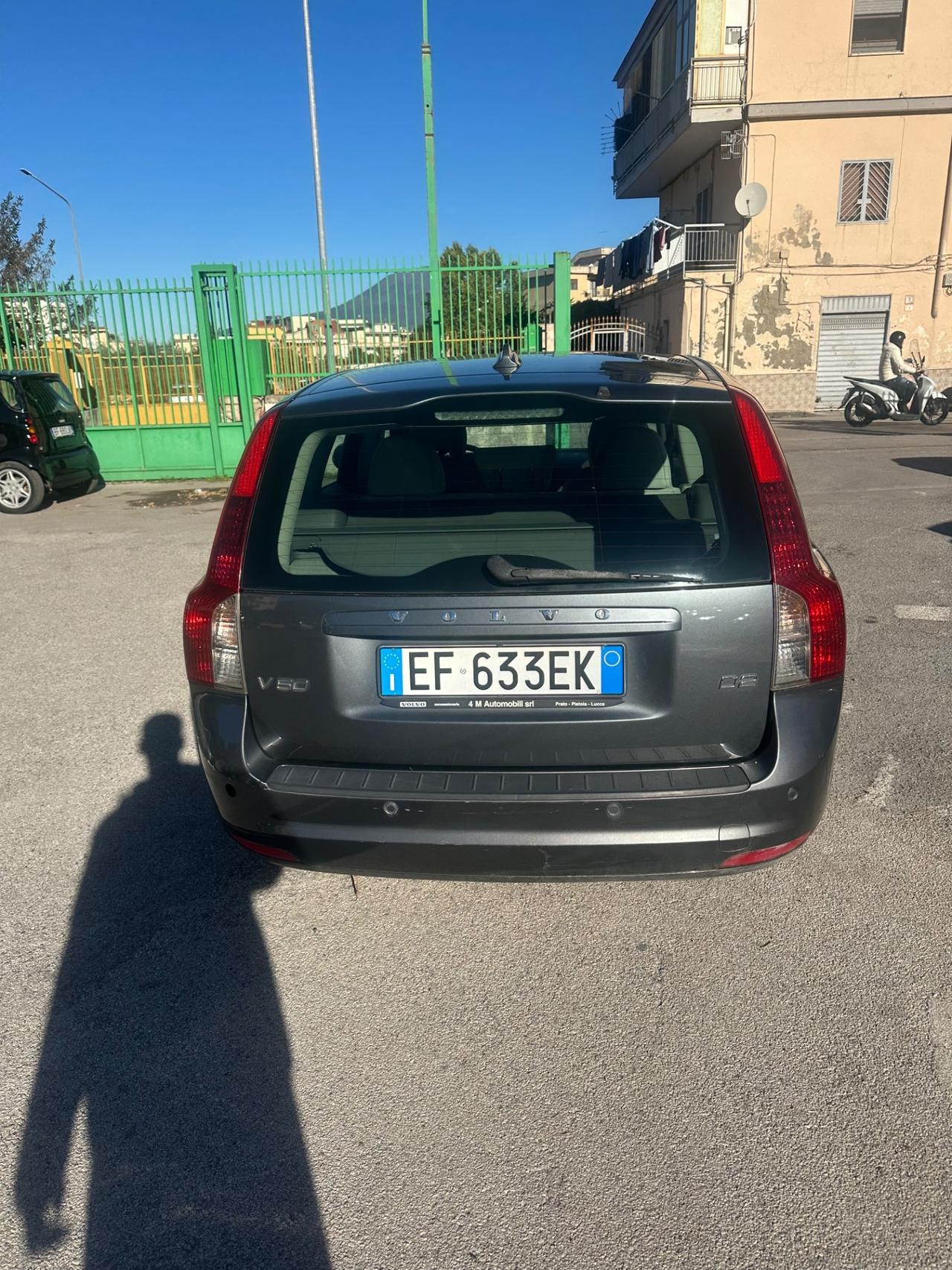 Volvo V50 D2 R-design