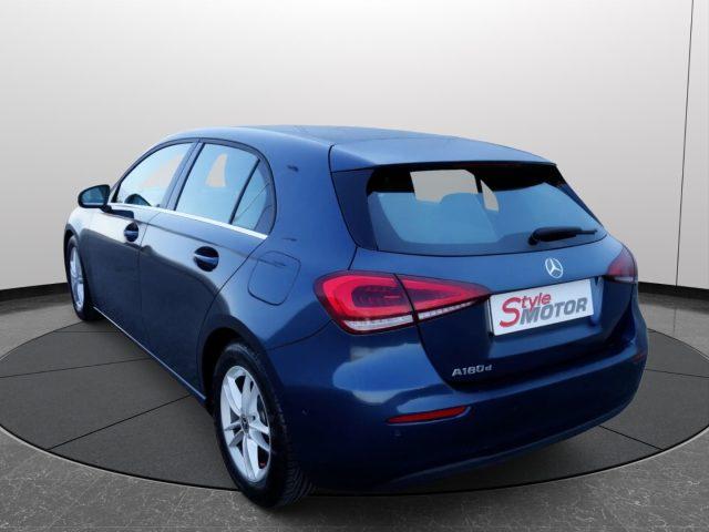 MERCEDES-BENZ A 180 d Automatic Business Extra