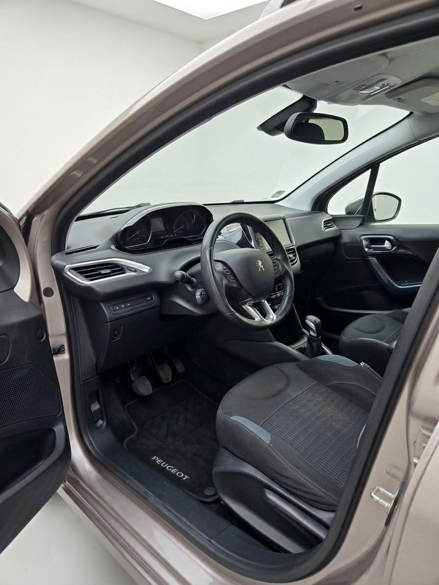 Peugeot 208 1.4 HDi 68 CV 5 porte Allure full optional