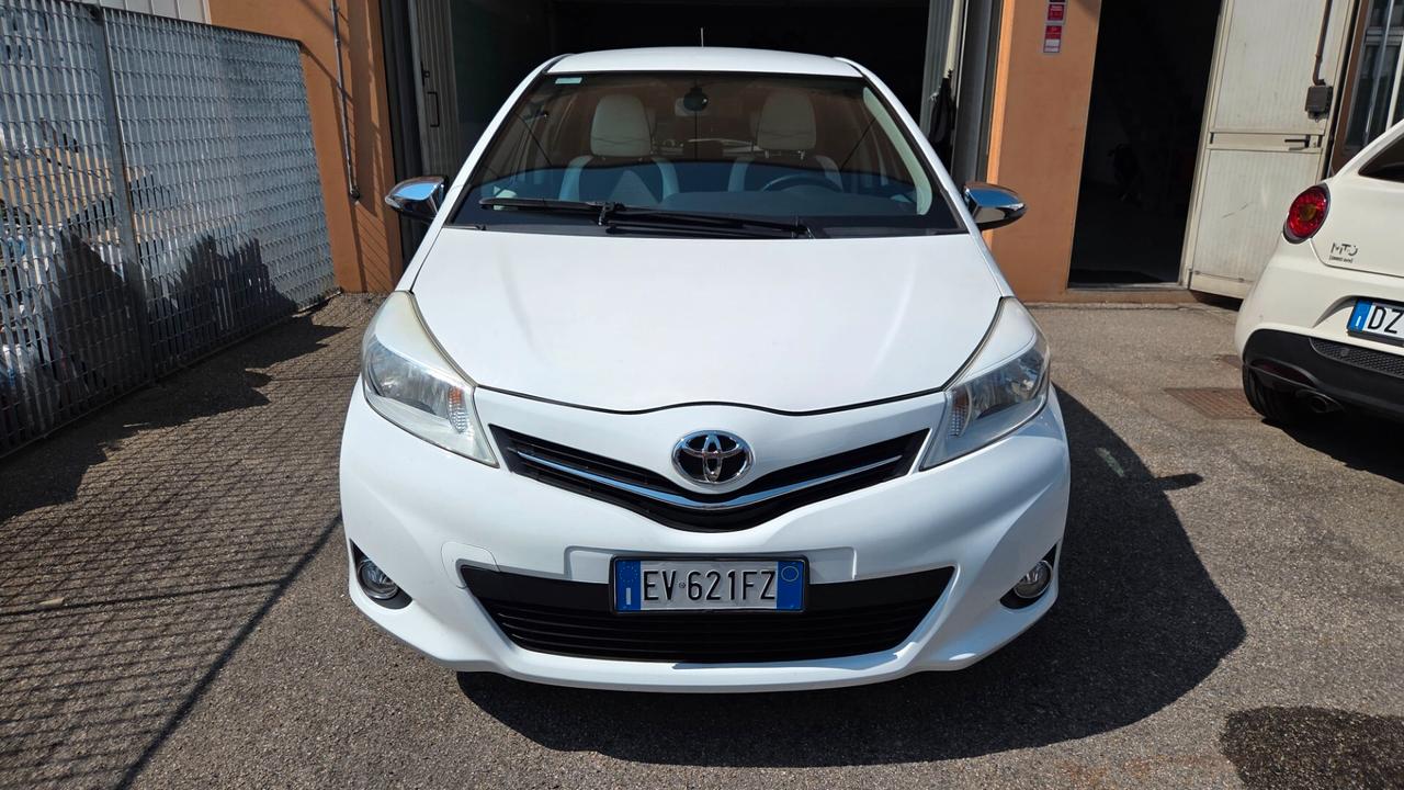Toyota Yaris 1.3 5 porte Trend unico proprietario