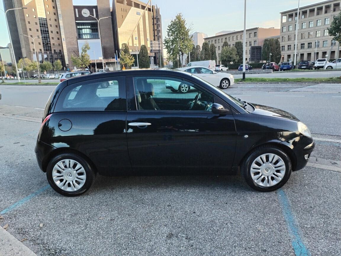 Lancia Ypsilon 1.2 8V MOMO DESIGN 91800KM 9/2006