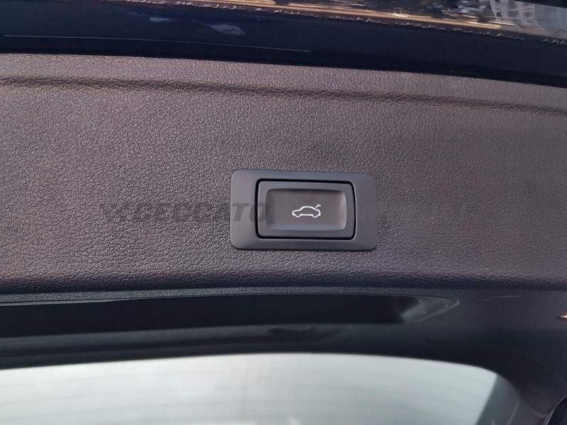 Audi A4 A4 Avant 30 2.0 tdi mhev Business Advanced 136cv s-tronic