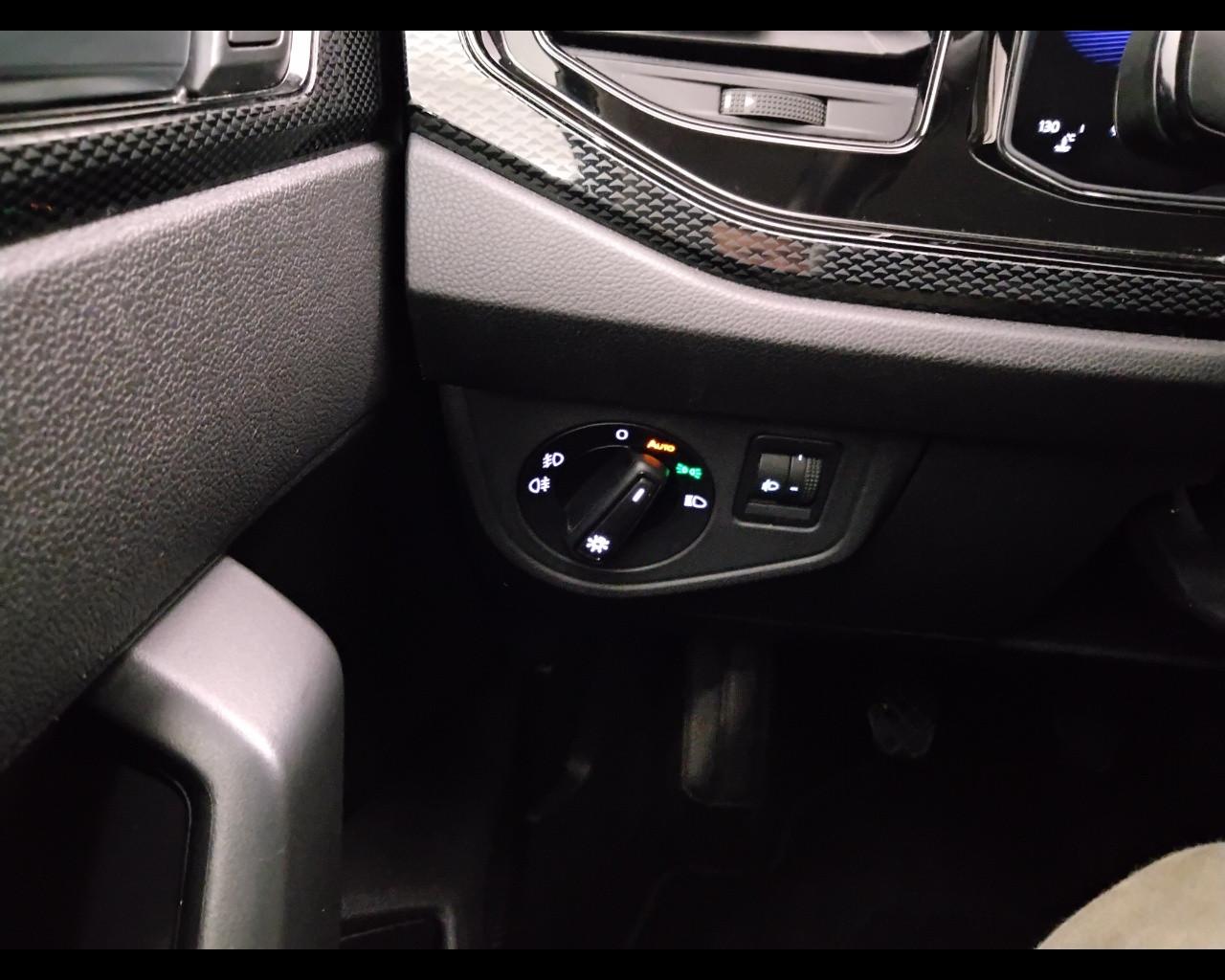 VOLKSWAGEN Polo VI 2022 - Polo 1.0 tsi Life 95cv