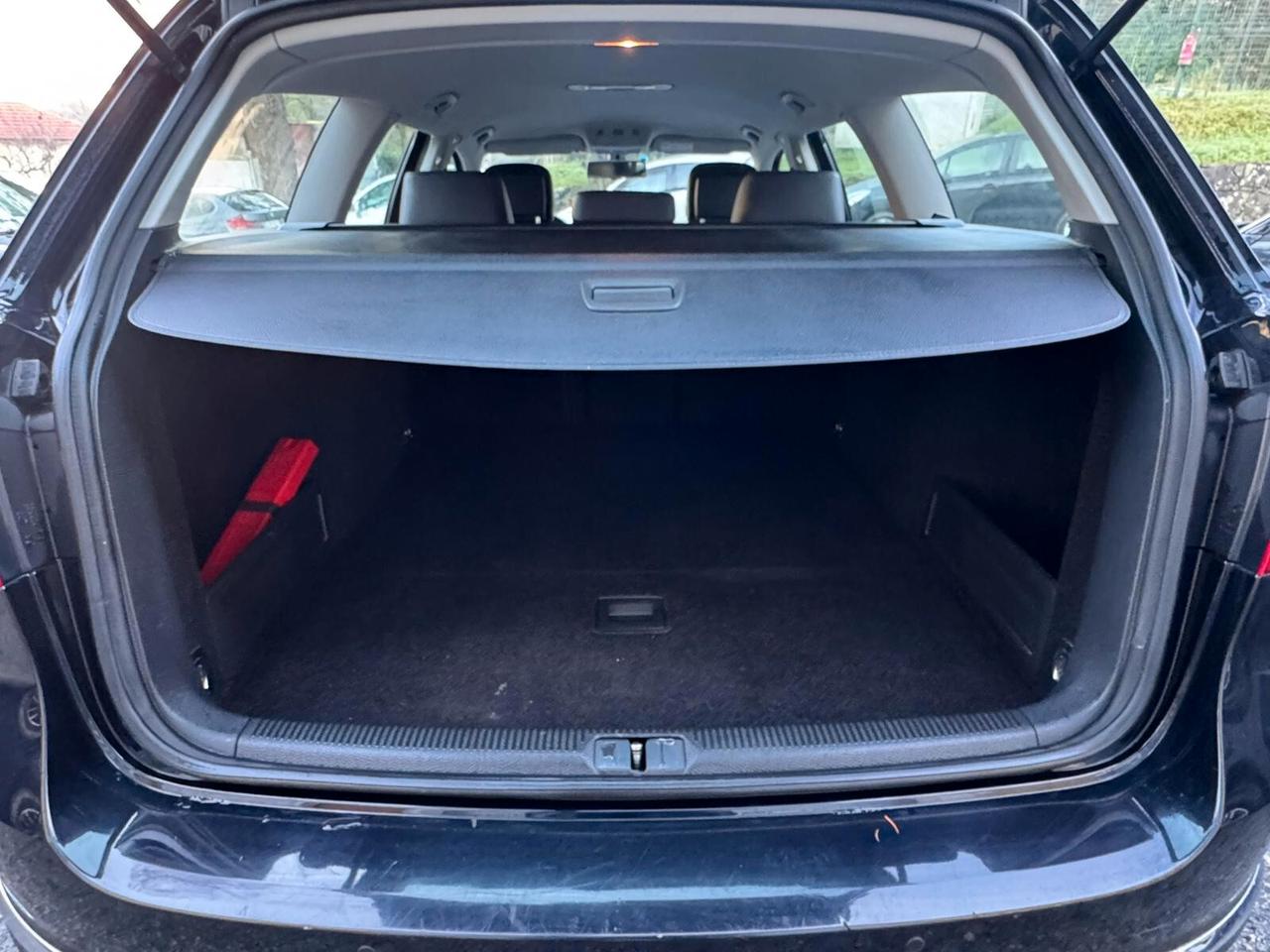 Volkswagen Passat Var. 2.0 TDI Highline BlueM.Tech.